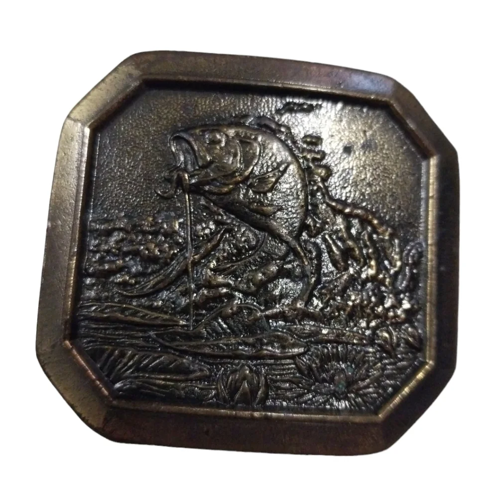 Belt buckle fish vintage